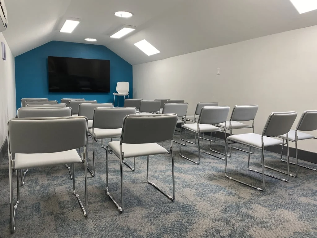 Photo-3 of 10225 Yonge Street, Unit R, Toronto, Ontario, L4C 3B2, Canada