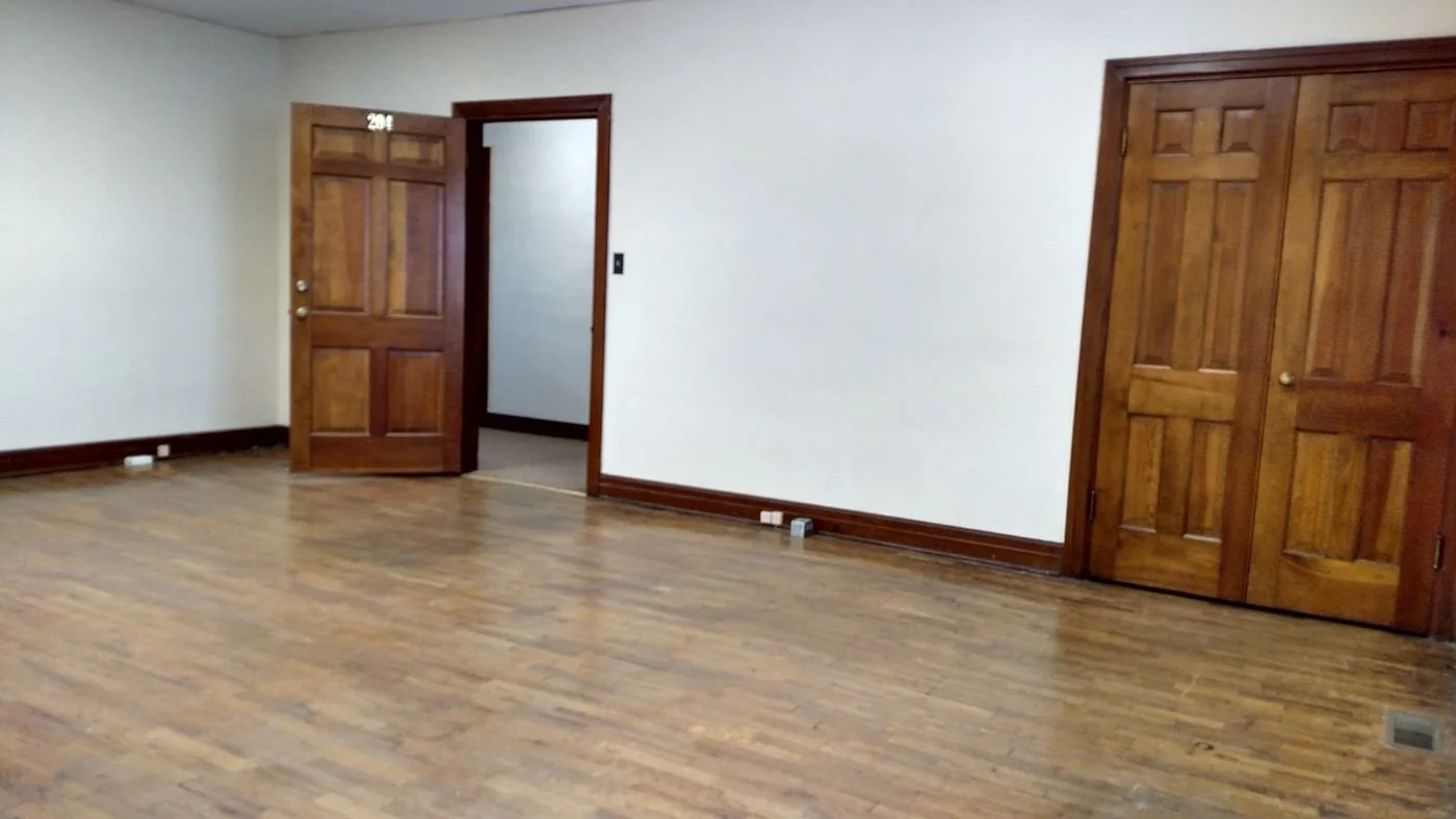 Photo-3 of 69 E First St, Crossville, TN 38555