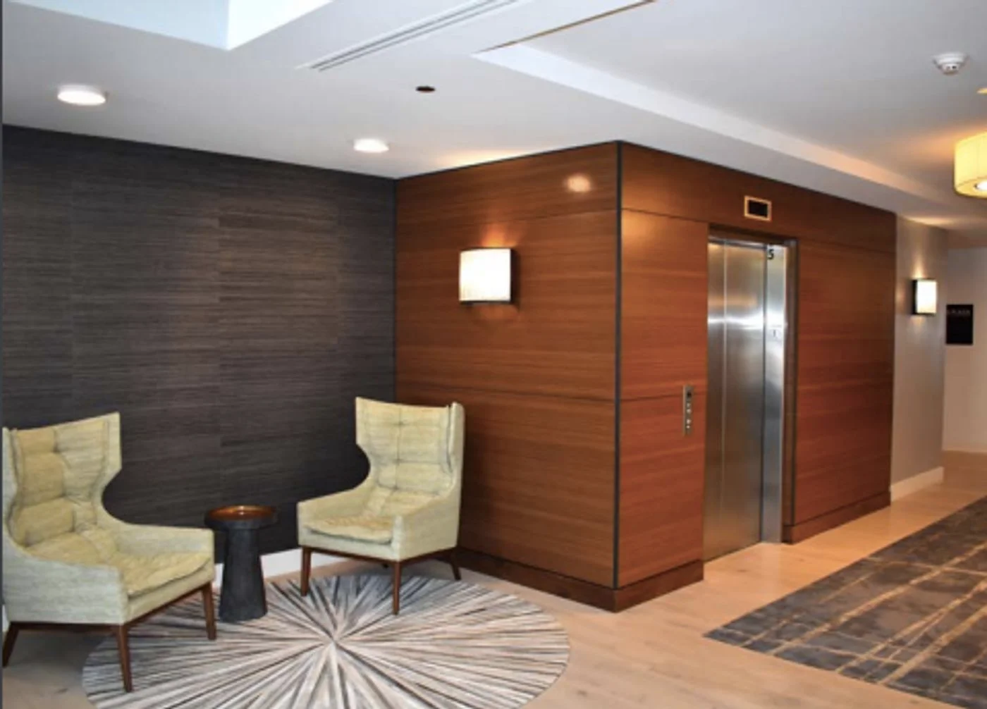 Photo 1 of 11225 SE 6th St, Bellevue, WA 98004