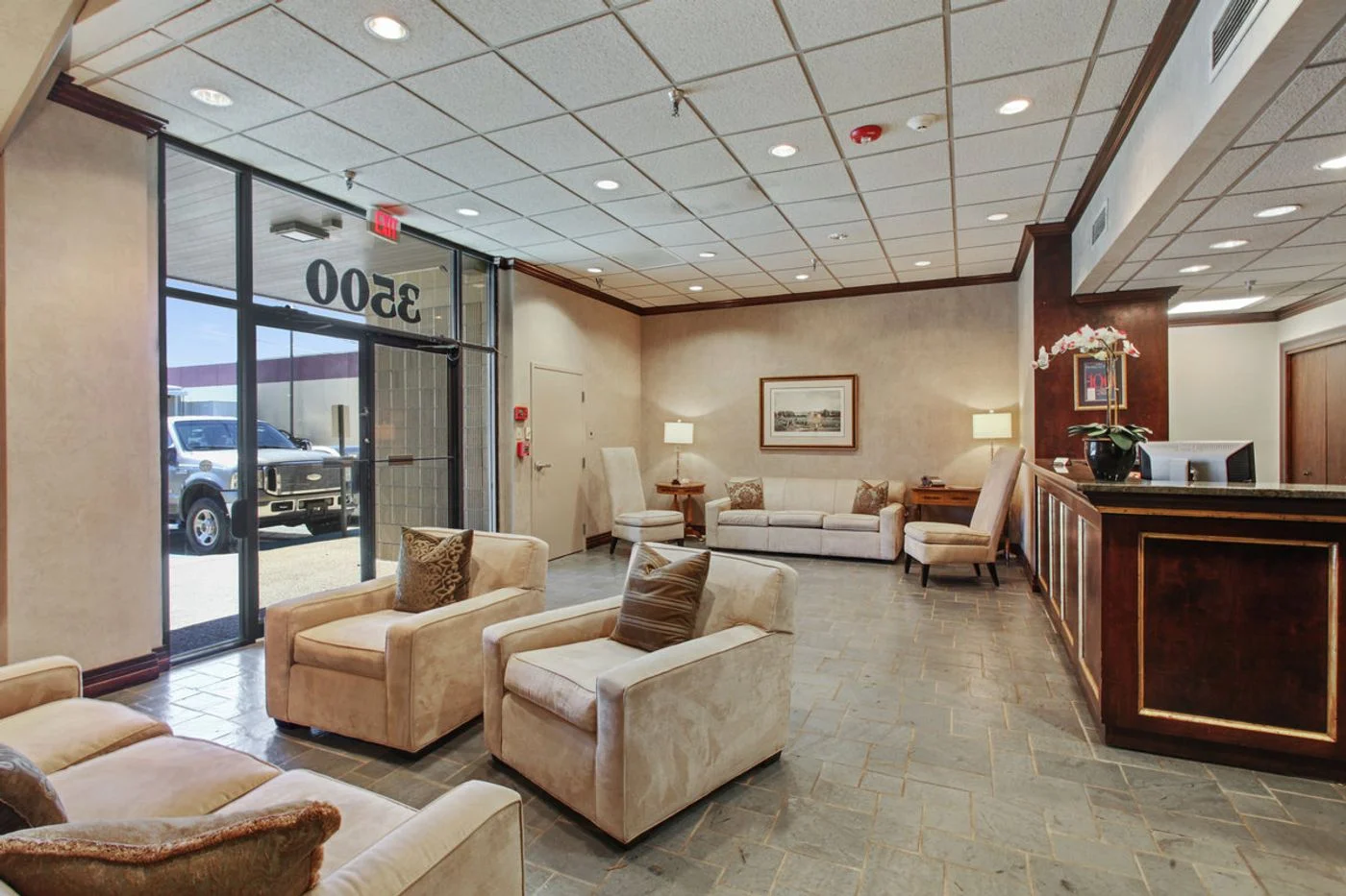 Photo-3 of 3500 N Hullen St, Metairie, LA 70002