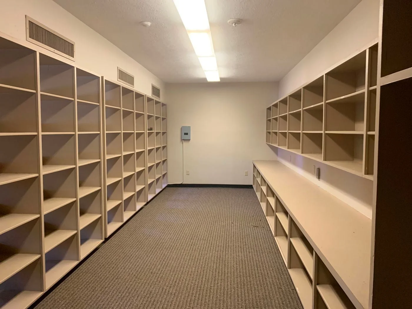 Photo 3 of 2050 N 11th St, Beaumont, TX 77703