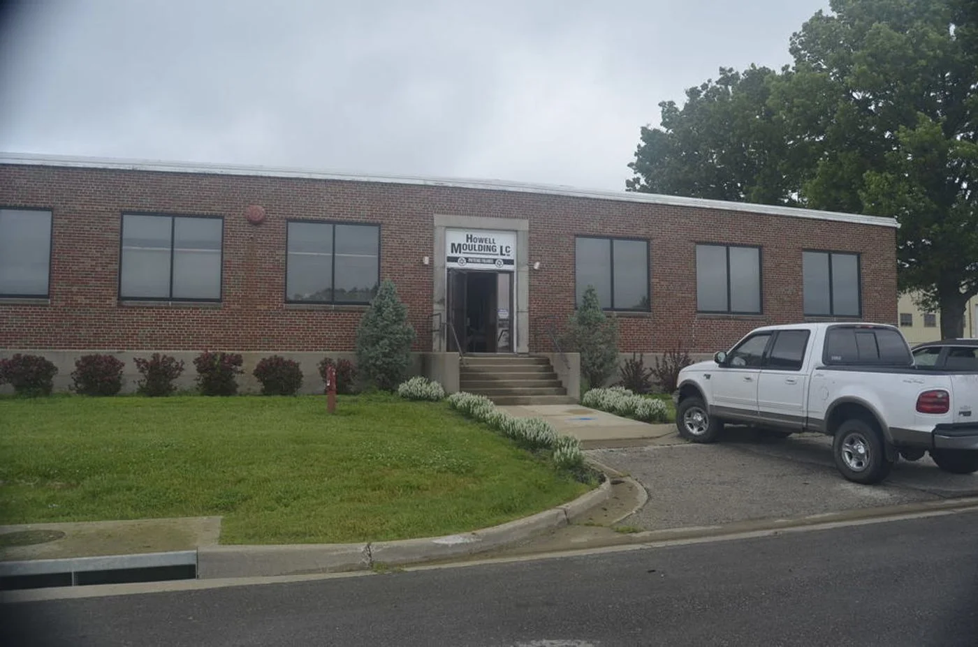 Photo-2 of 201 Overland Park Pl, New Century, KS 66031