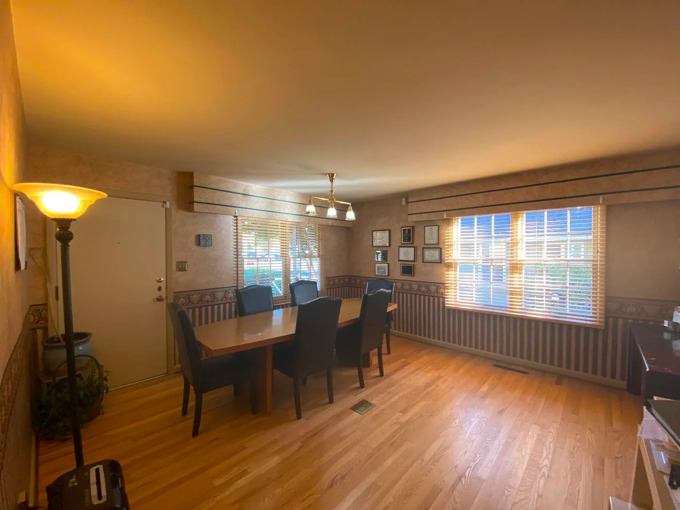Photo-1 of 713 Broadway St, Longview, WA 98632