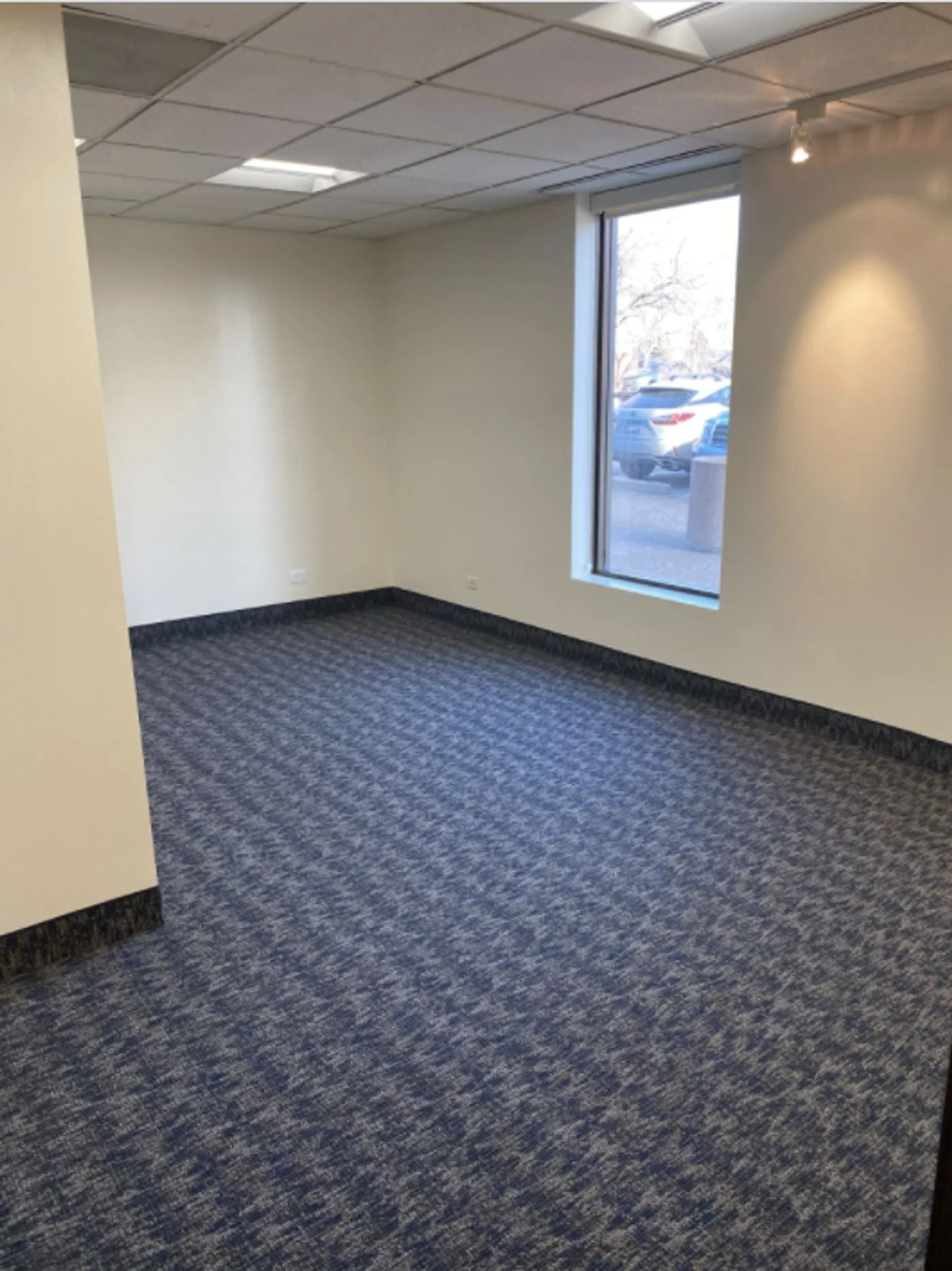 Photo 3 of 90 Madison St, Denver, CO 80206