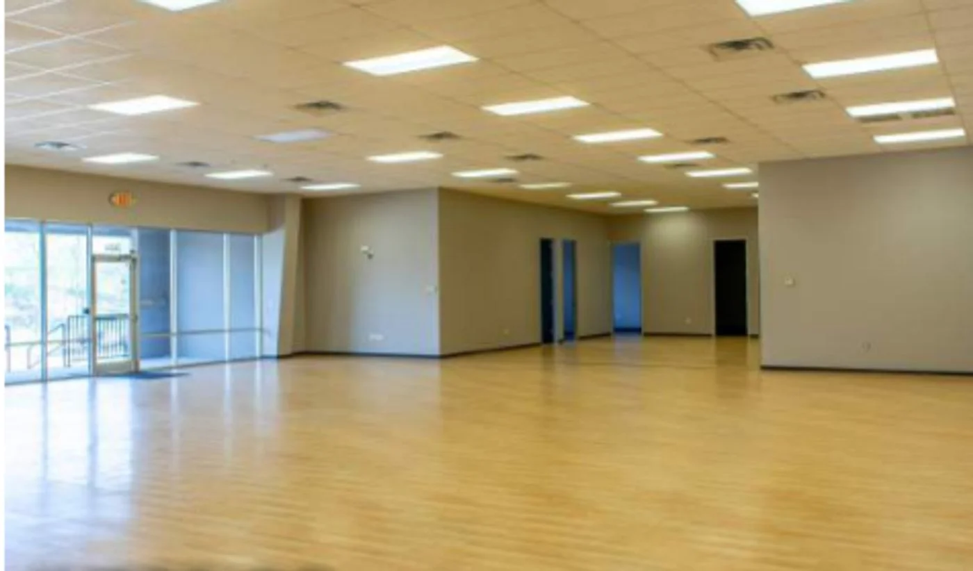 Photo 1 of 5821 W Sam Houston Pkwy N, Houston, TX 77041