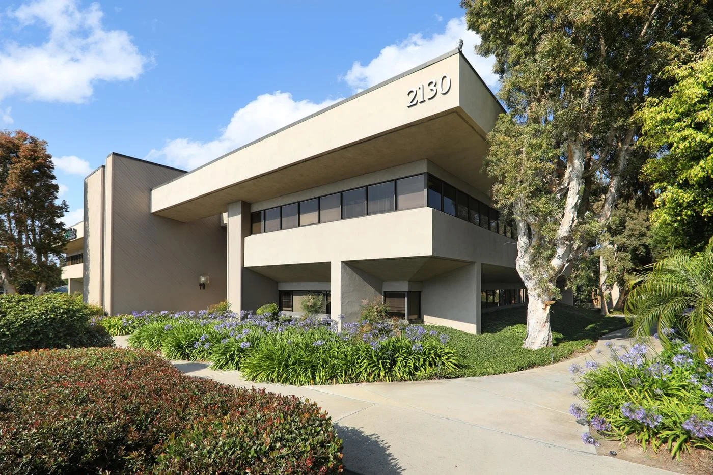 Photo 1 of 2130 Main St, Huntington Beach, CA 92648