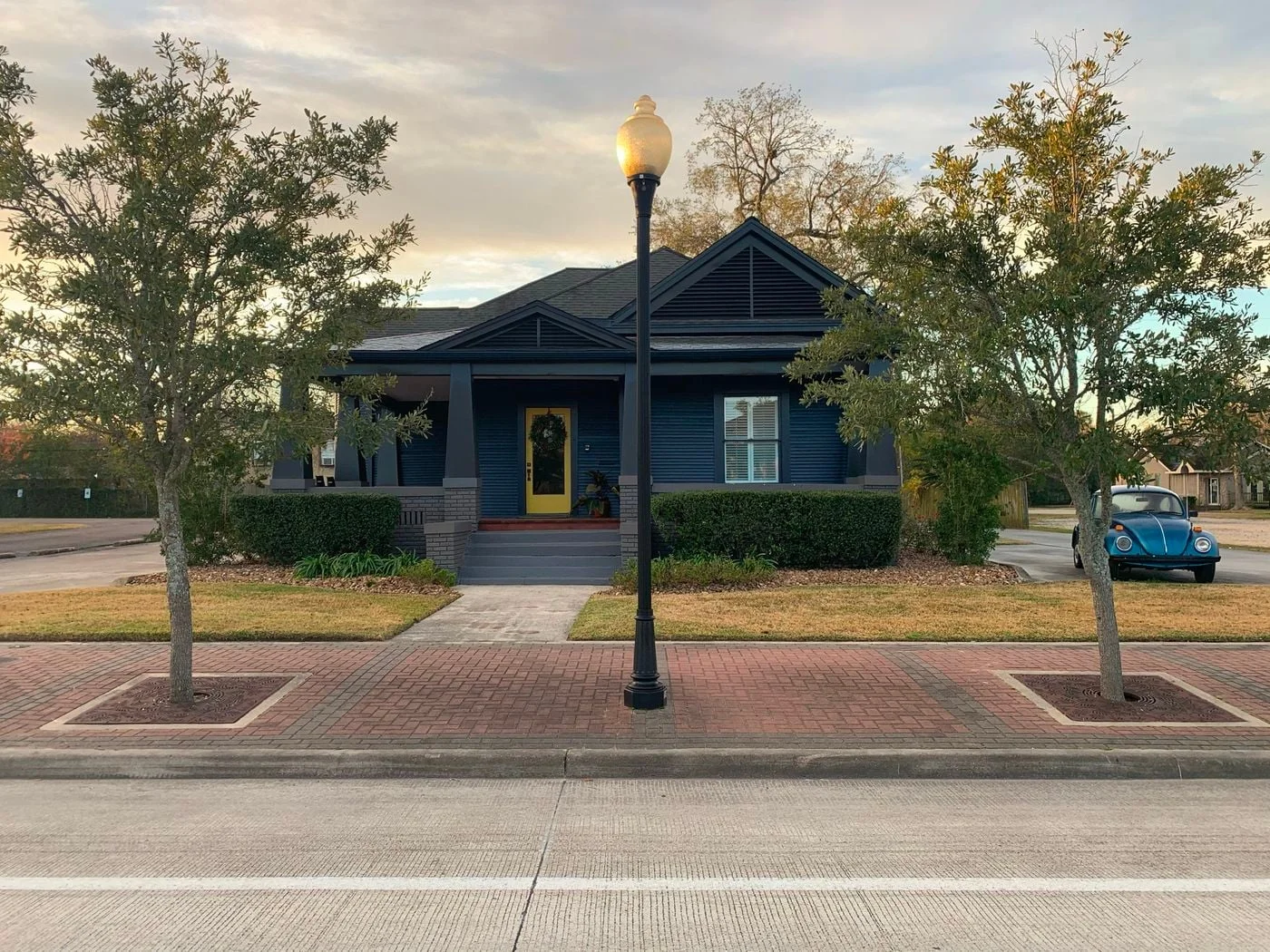 Photo 1 of 2467 Calder St, Beaumont, TX 77702