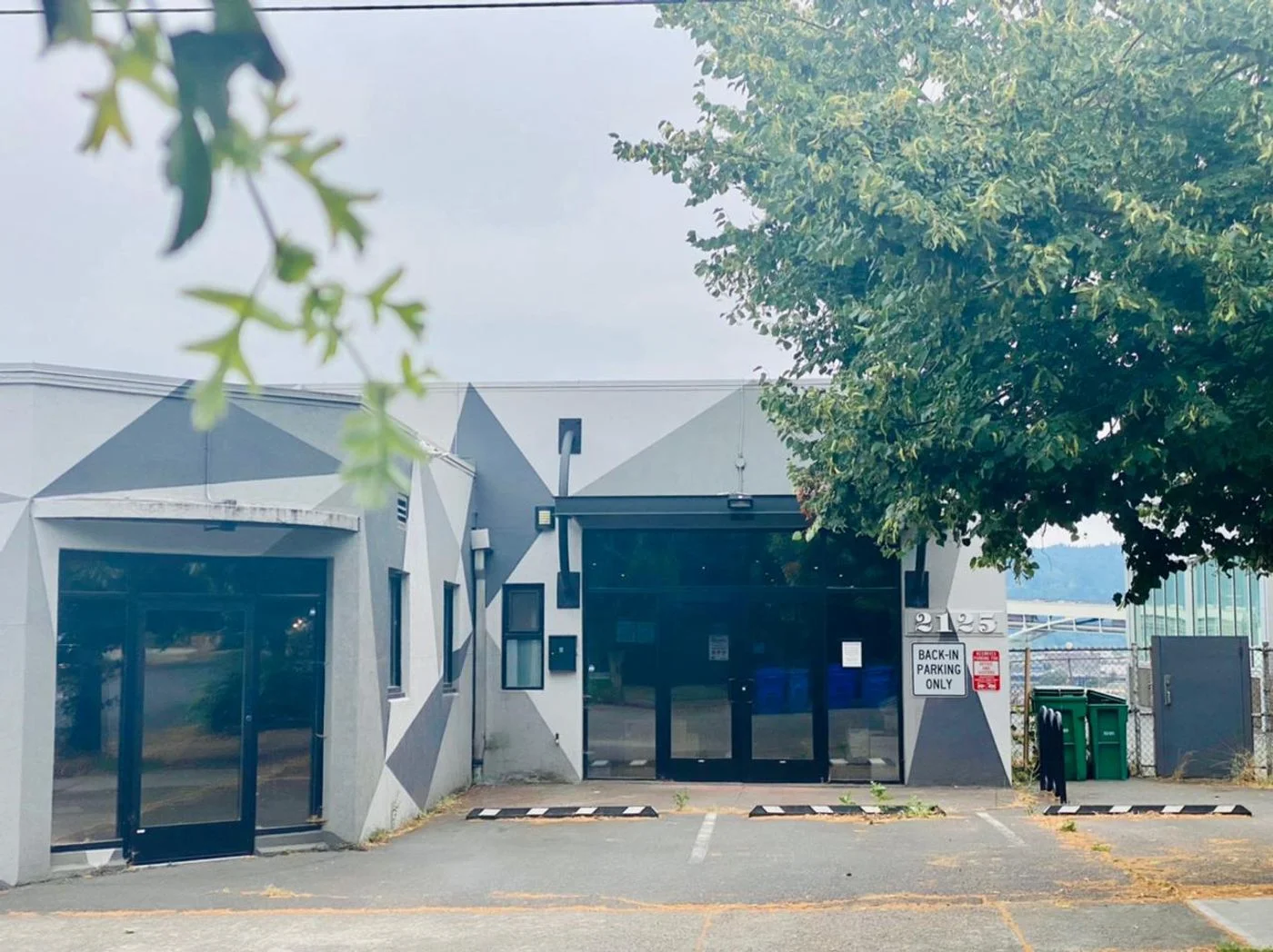 Photo 1 of 2125 N Flint Ave, Portland, OR 97227