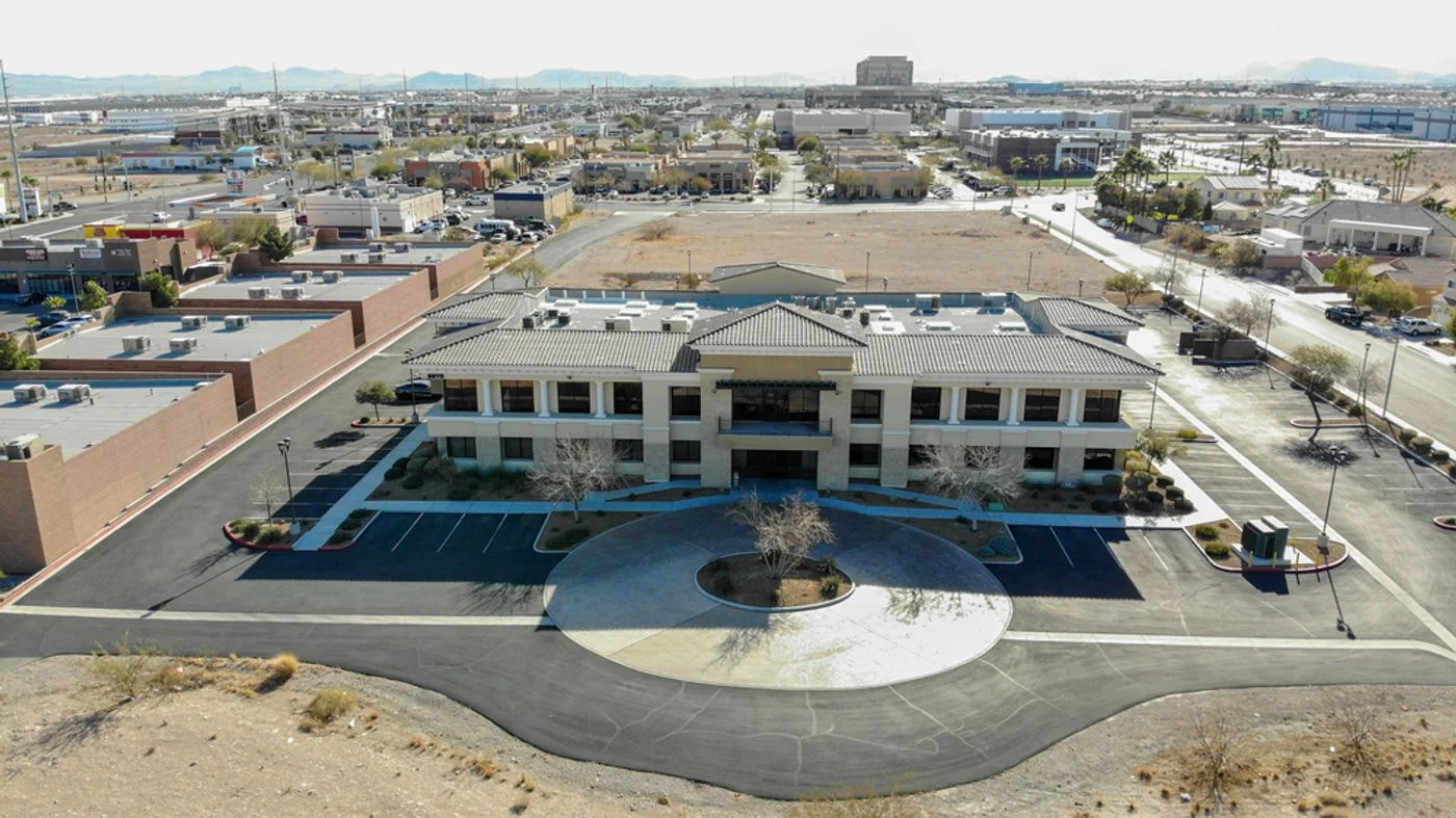 Photo 2 of 6970 W Patrick Ln, Las Vegas, NV 89113