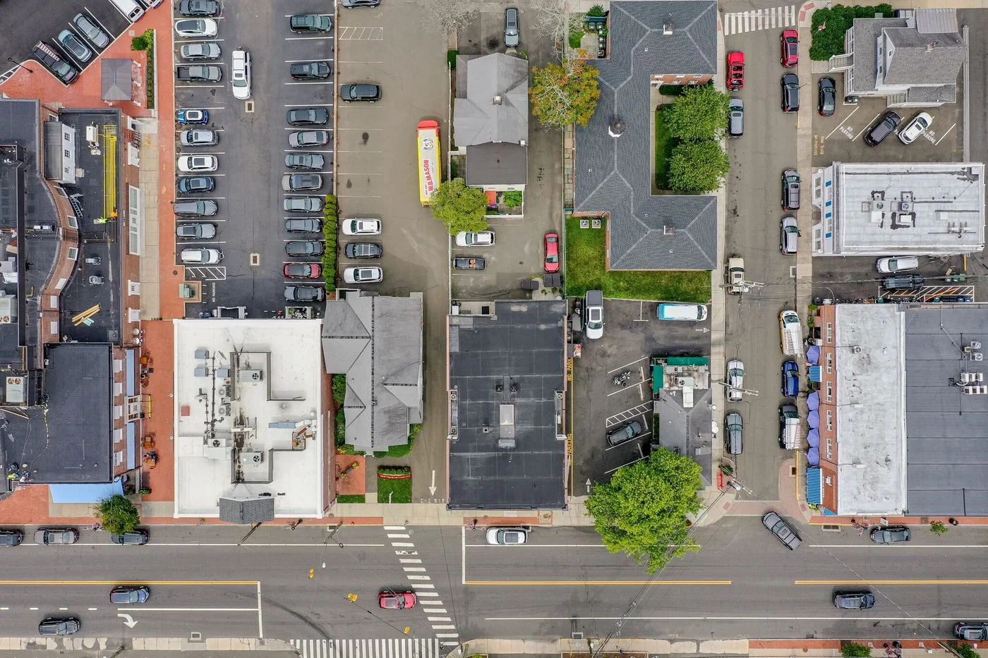 Photo-3 of 1049 Post Rd, Darien, CT 06820