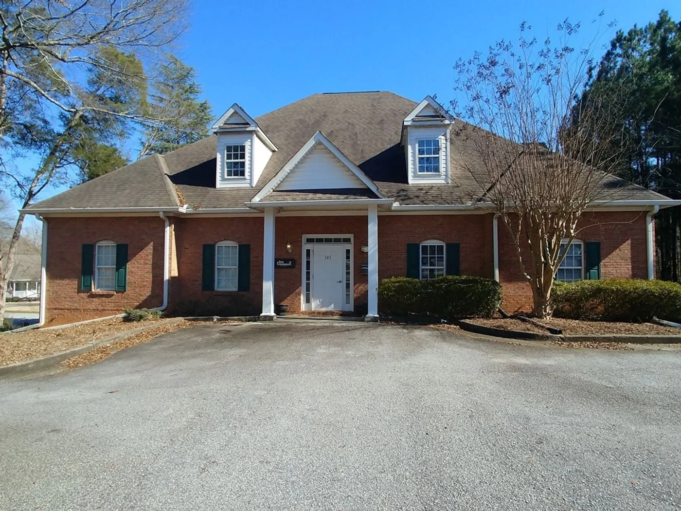 Photo 1 of 385-395 N Jeff Davis Dr, Fayetteville, GA 30214