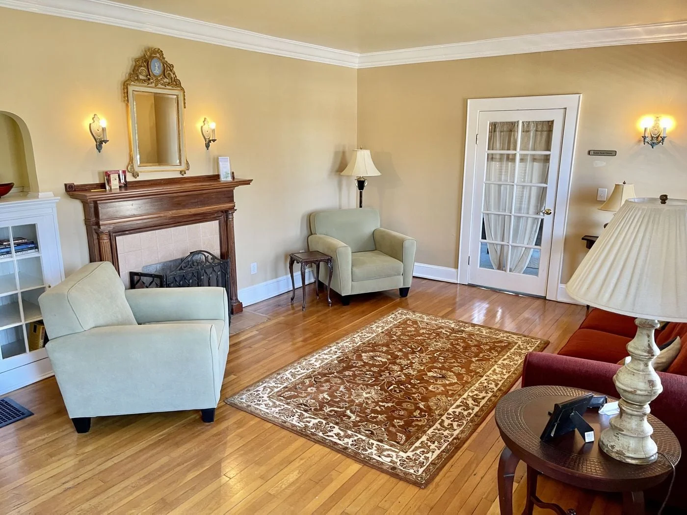 Photo 3 of 440 S Perry St, Lawrenceville, GA 30046