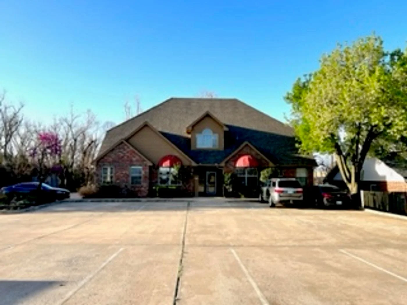 Photo 3 of 708 W 15th St, Edmond, OK 73013