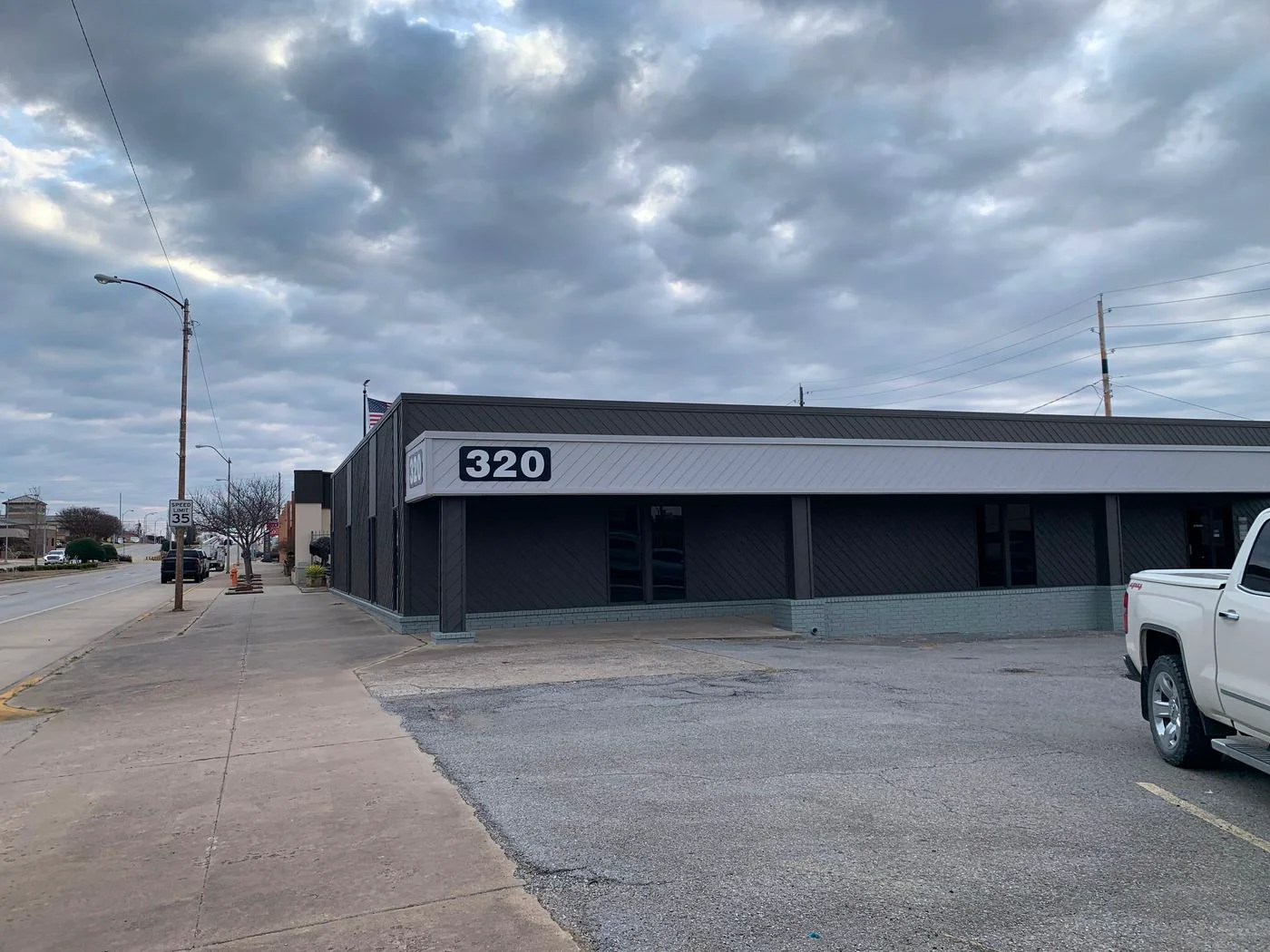 Photo 2 of 320 E Carl Albert Pkwy, McAlester, OK 74501