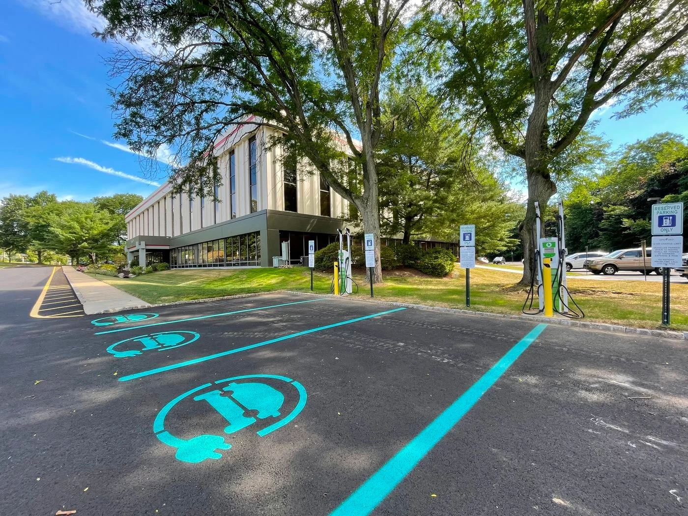 Photo 3 of 299 Cherry Hill Rd, Parsippany, NJ 07054