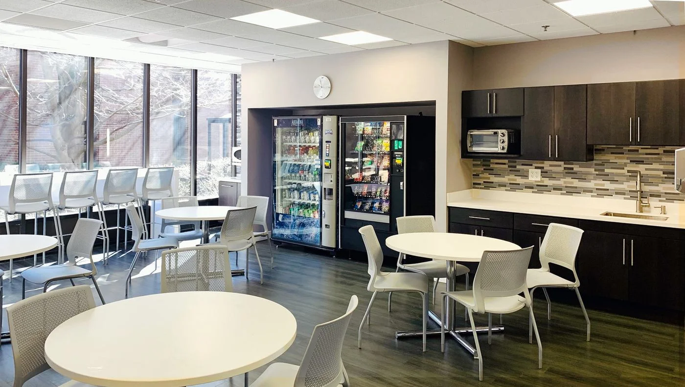 Photo 2 of 900-910 Skokie Blvd, Northbrook, IL 60062