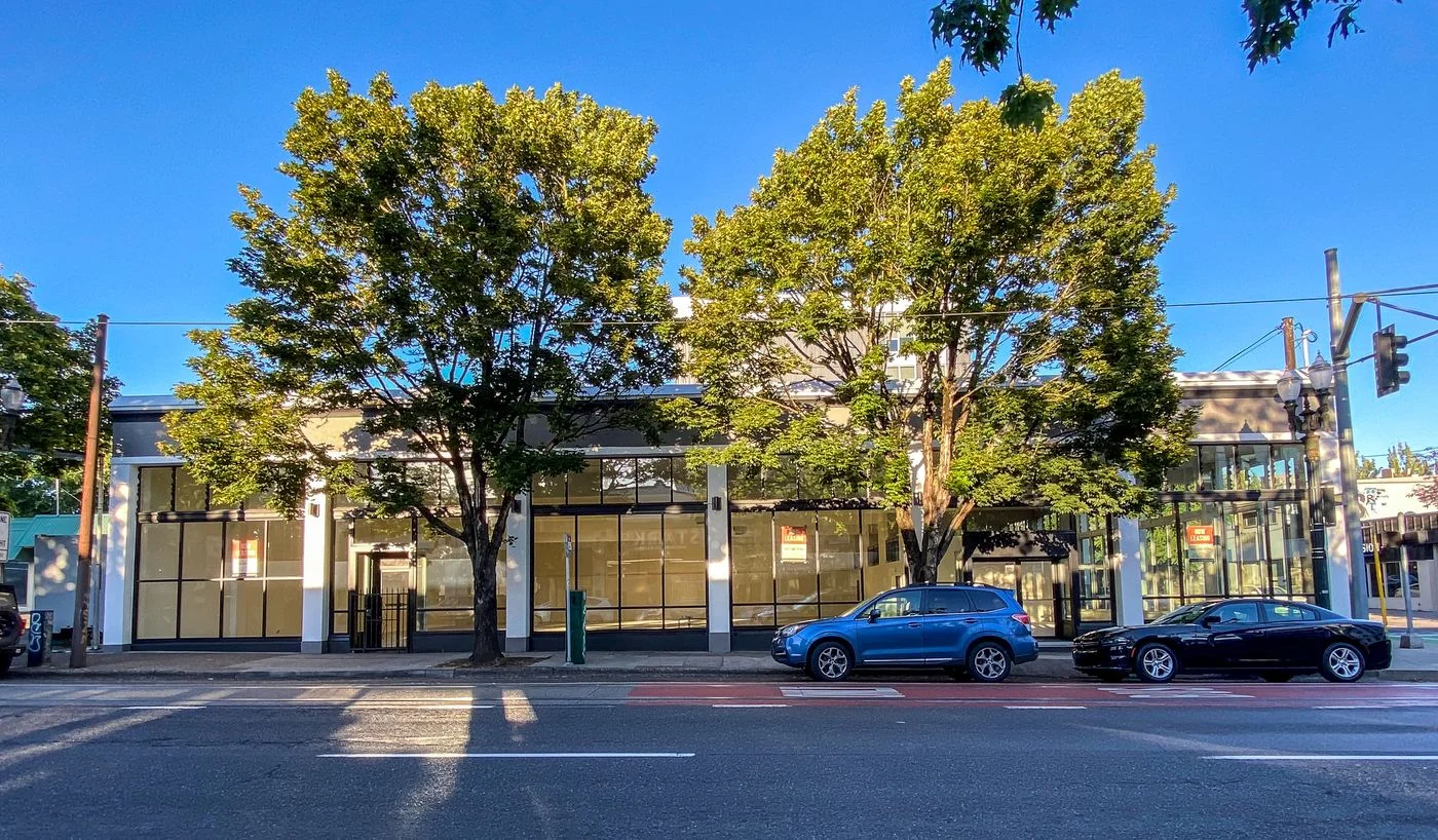 Photo 2 of 106 NE Grand Ave, Portland, OR 97232