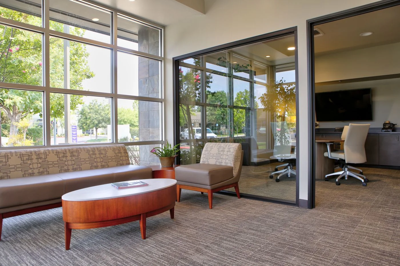 Photo 2 of 919 Reserve Dr, Roseville, CA 95678