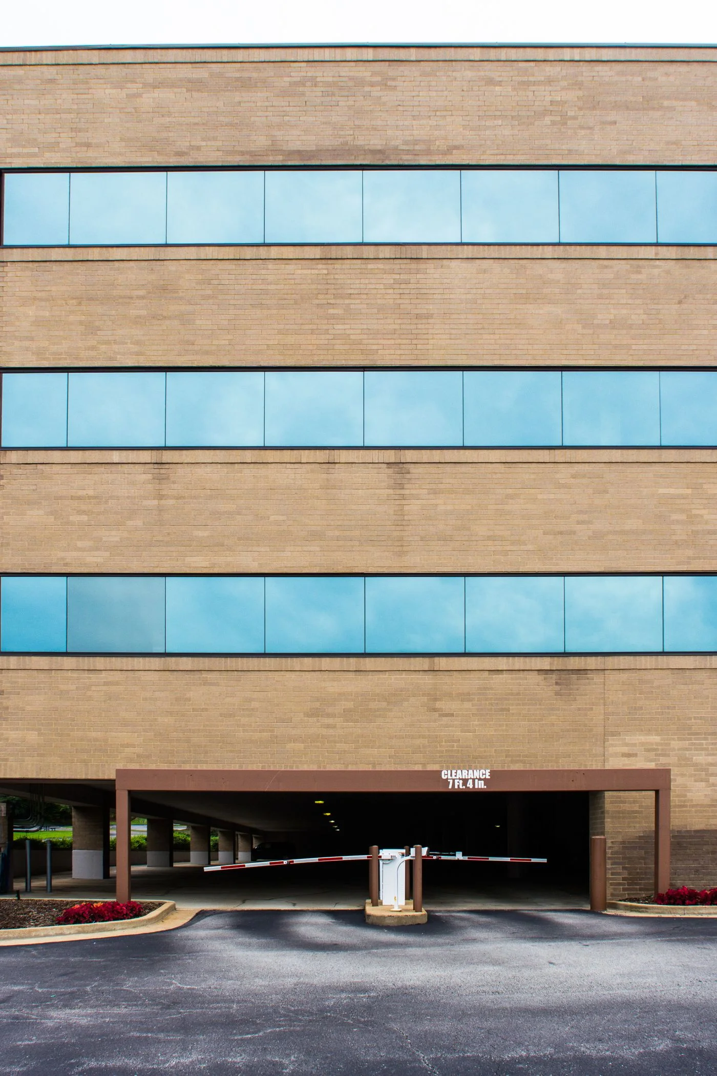 Photo 2 of 14515 North Outer 40 Rd, Chesterfield, MO 63017