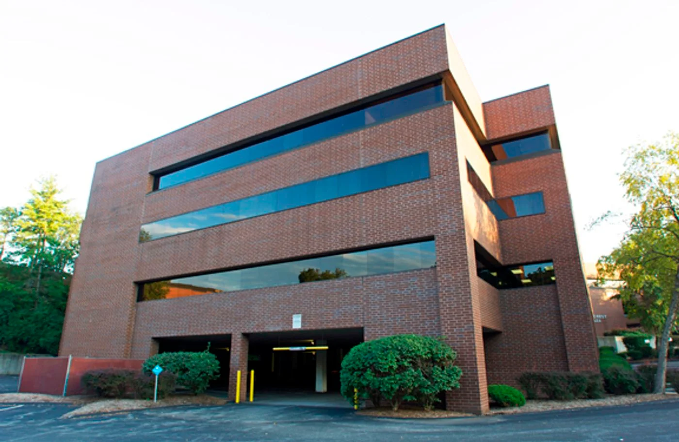 Photo 3 of 12140 Woodcrest Executive Dr, Saint Louis, MO 63141