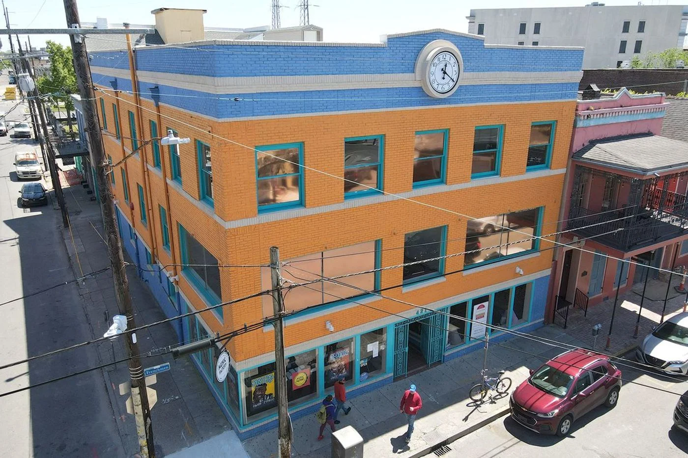 Photo-1 of 421 Frenchmen St, New Orleans, LA 70116