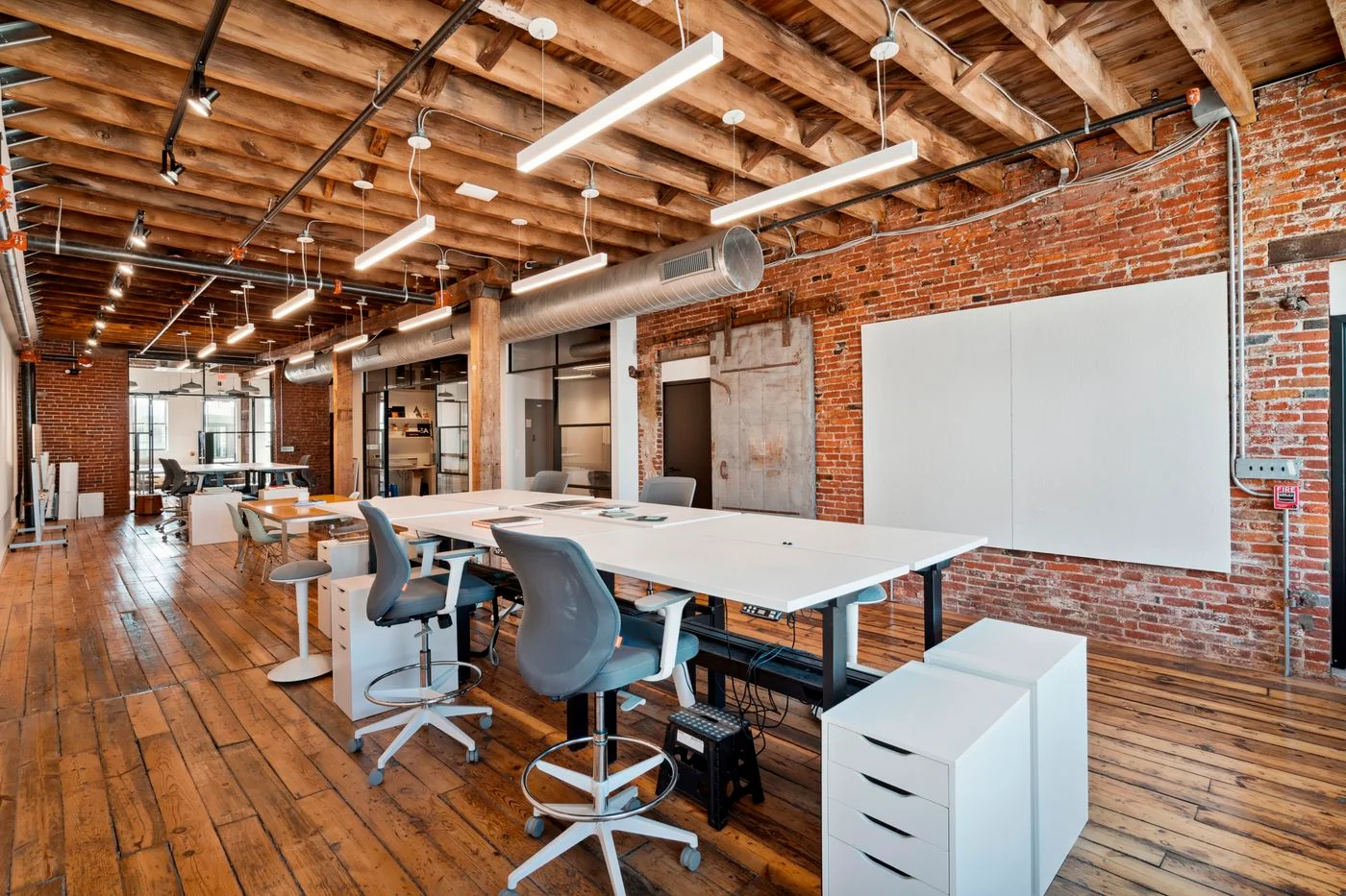 Photo-3 of 338 Brown St, Philadelphia, PA 19123