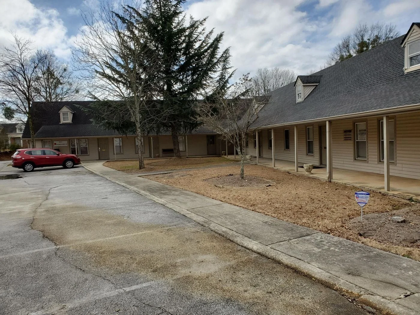 Photo 3 of 1000 Iris Dr SW, Conyers, GA 30094