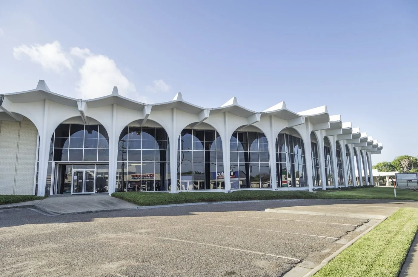 Photo 1 of 4215 S Staples St, Corpus Christi, TX 78411