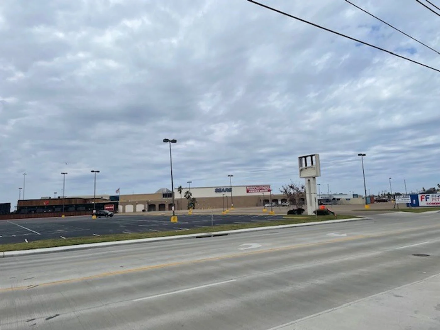 Photo 2 of 1305 Airline Rd, Corpus Christi, TX 78412