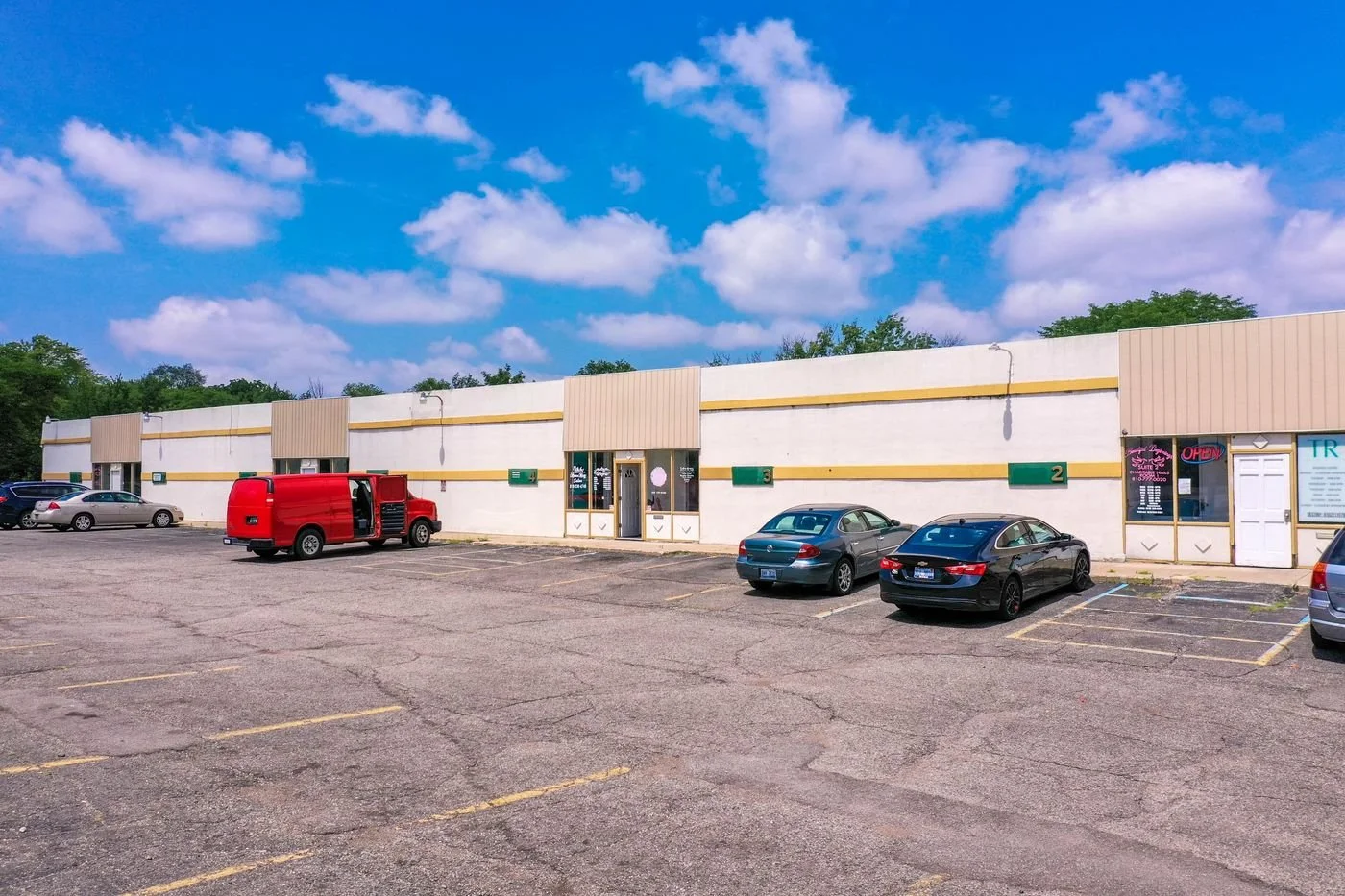Photo-2 of 2710 W Court St, Flint, MI 48503
