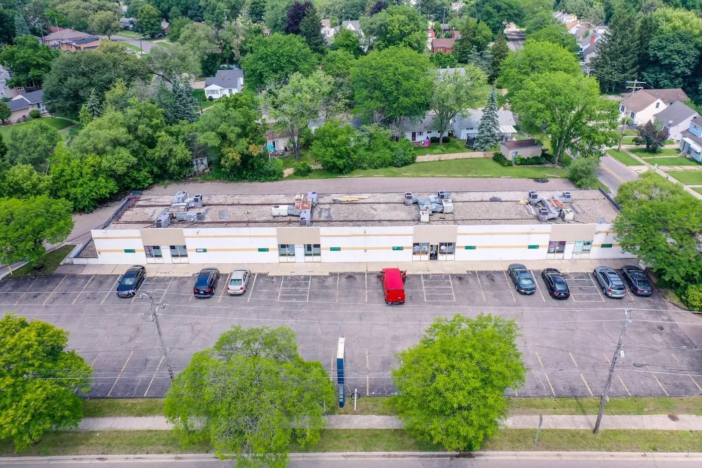 Photo-3 of 2710 W Court St, Flint, MI 48503