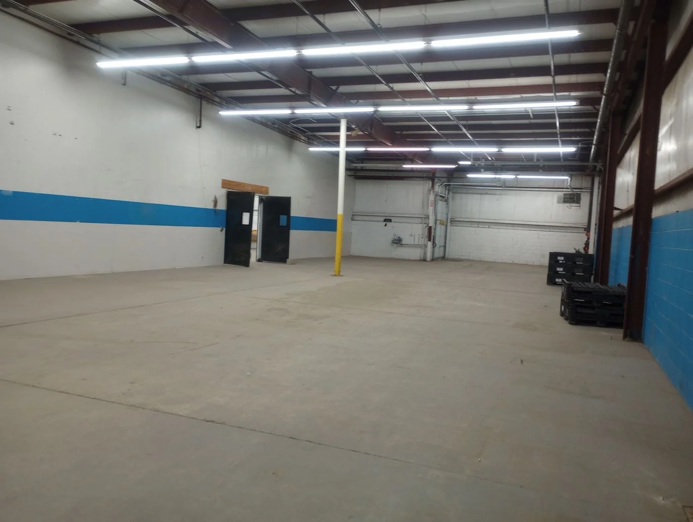 Photo 2 of 6111 Maxtown Rd, Westerville, OH 43082