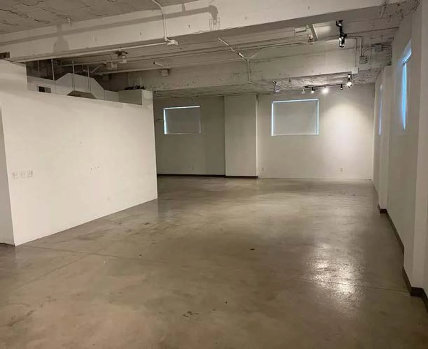 Photo 2 of 3701 Lindell Bivd, St Louis, MO 63108