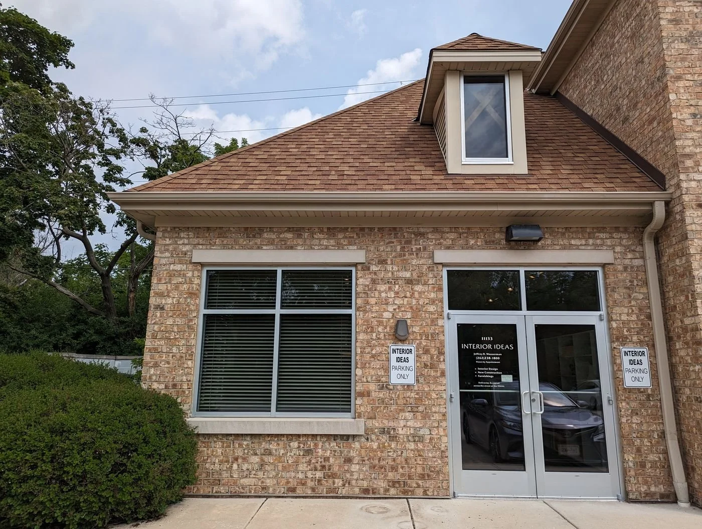 Photo-1 of 11133 N Wauwatosa Rd, Mequon, WI 53097