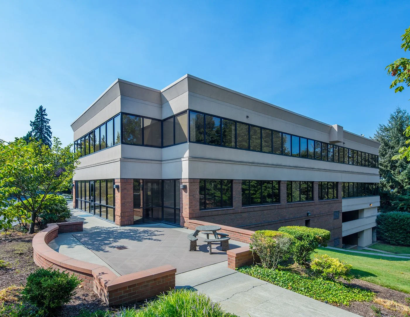 Photo 2 of 11250 Kirkland Way, Kirkland, WA 98033