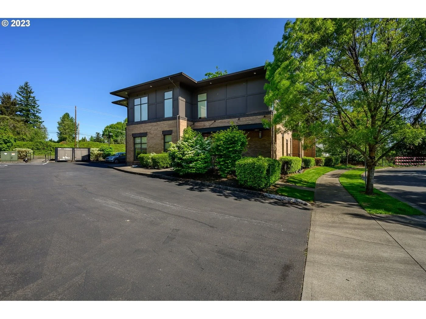 Photo 2 of 22831 SW Forest Creek Dr, Sherwood, OR 97140