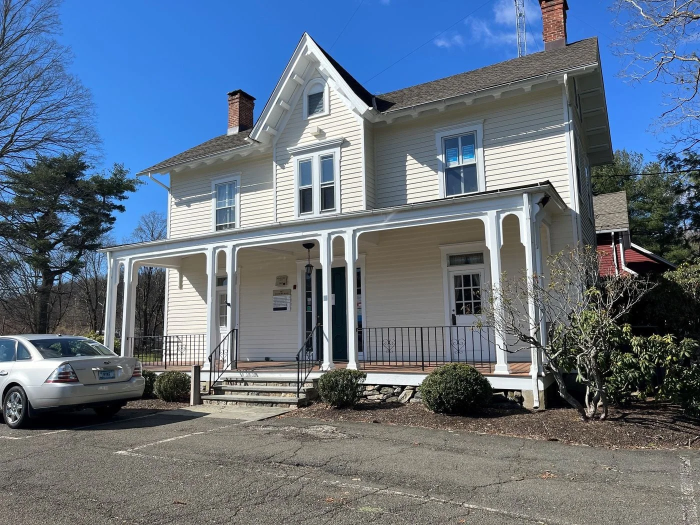 Photo 3 of 387 Danbury Rd, Wilton, CT 06897