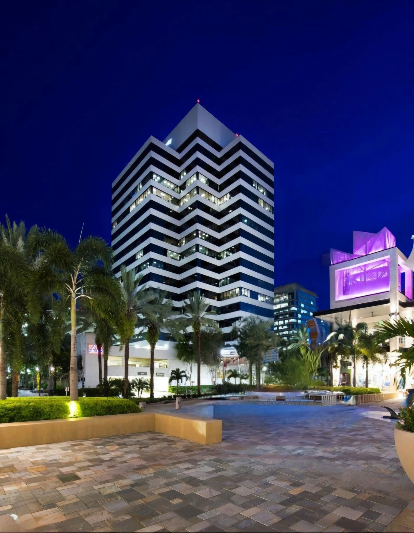 Photo 2 of 150 2nd Ave N, St Petersburg, FL 33701