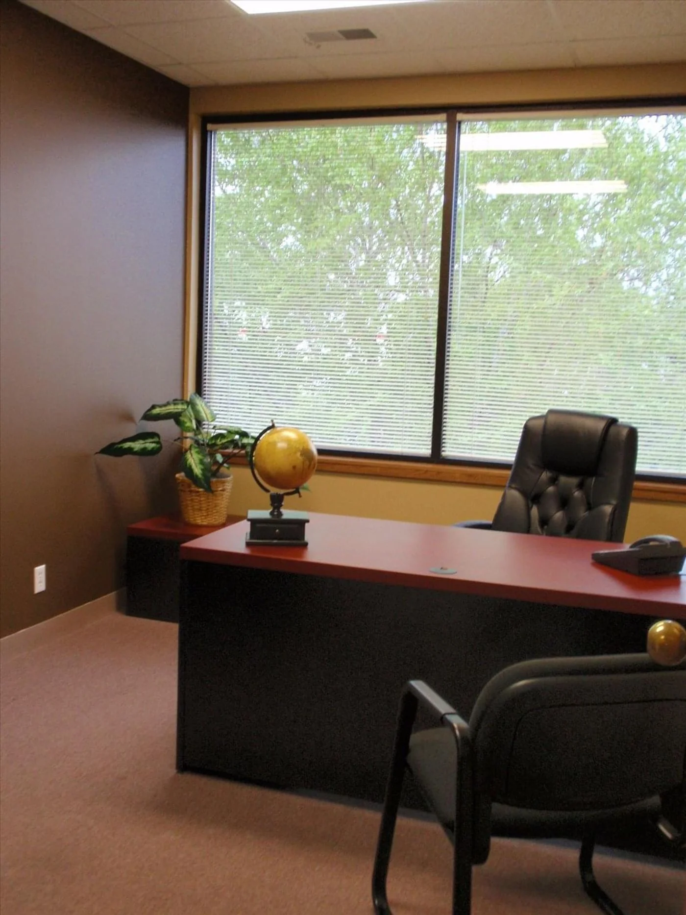 Photo 3 of 5000 Central Park Dr, Lincoln, NE 68504