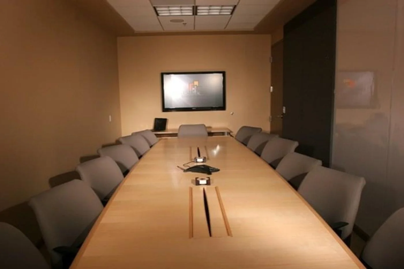 Photo 2 of 672 W 11th St, Tracy, CA 95376