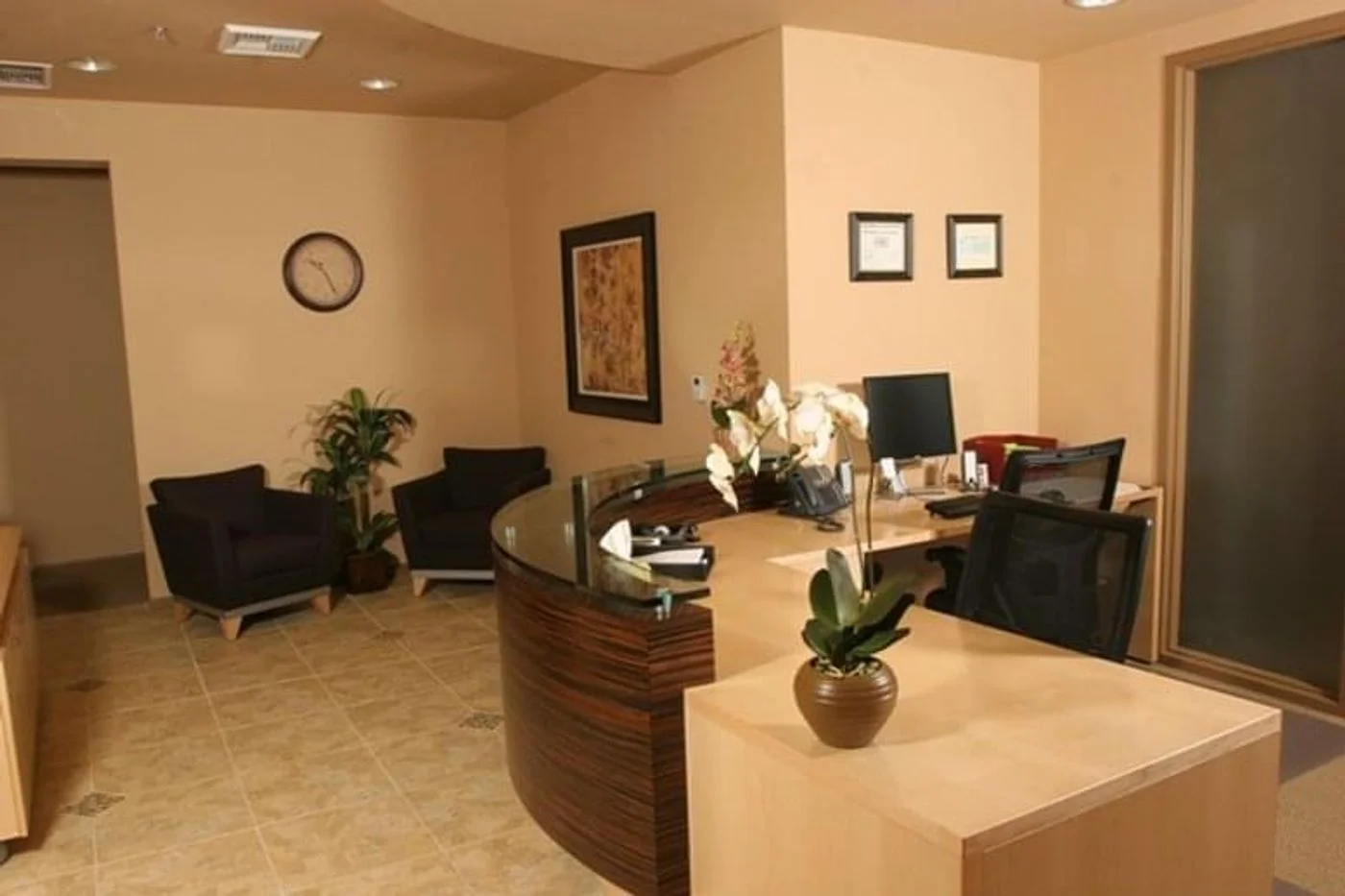 Photo 3 of 672 W 11th St, Tracy, CA 95376