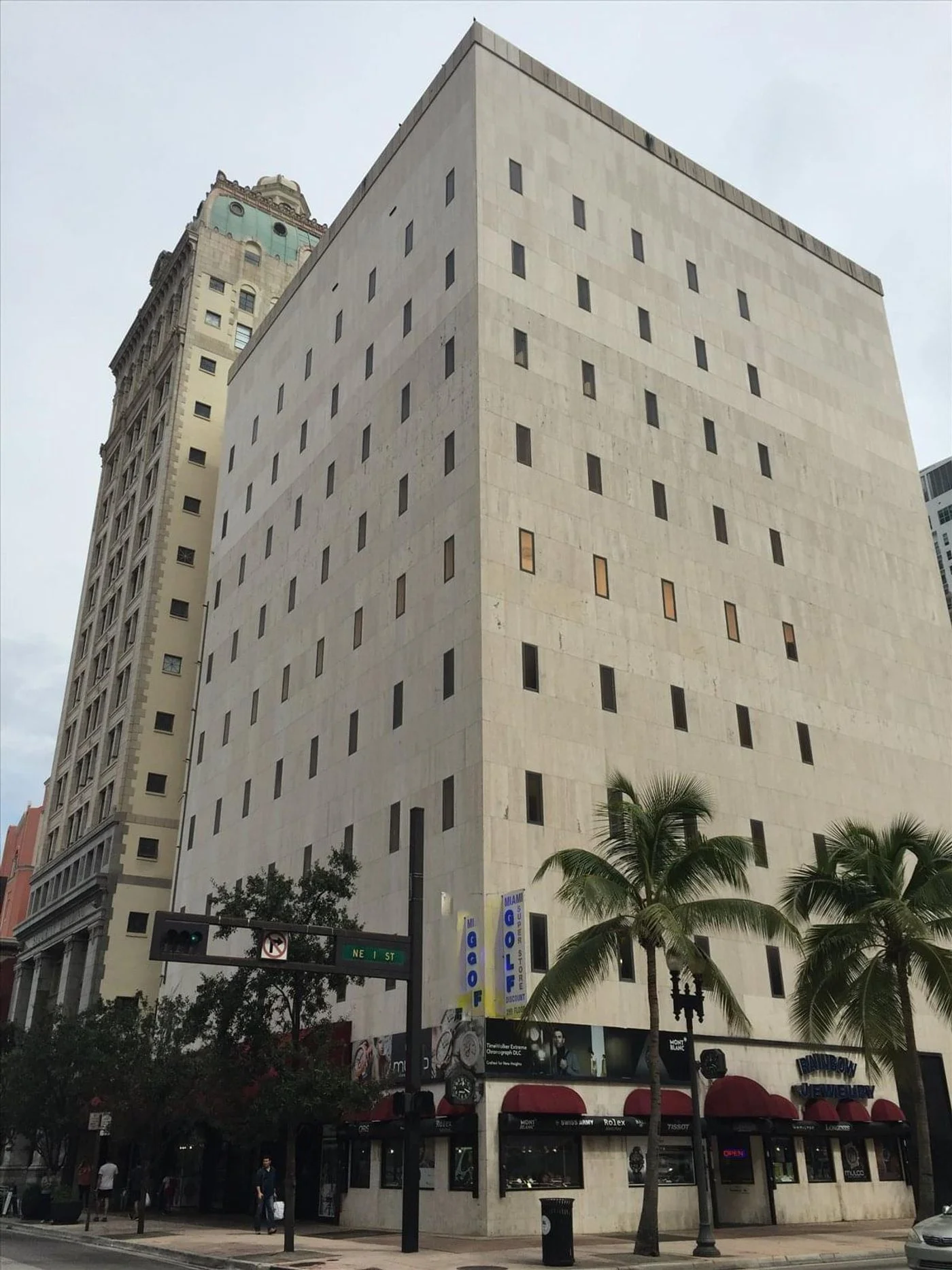 Photo 1 of 111 NE 1st St Fl 8, Miami, FL 33132