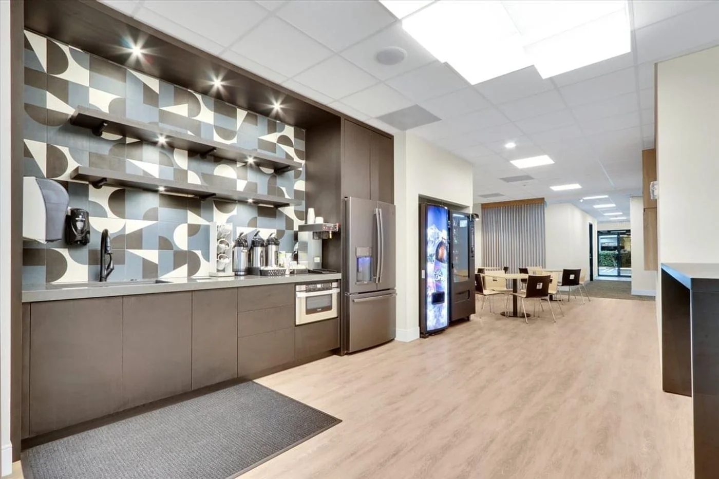 Photo 3 of 801 Northpoint Pkwy, West Palm Beach, FL 33407