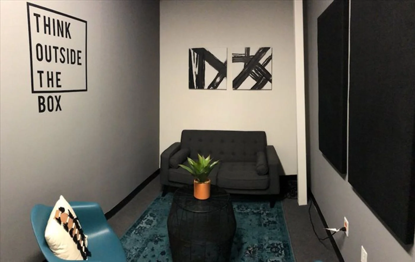 Photo 2 of 2292 Faraday Ave, Carlsbad, CA 92008