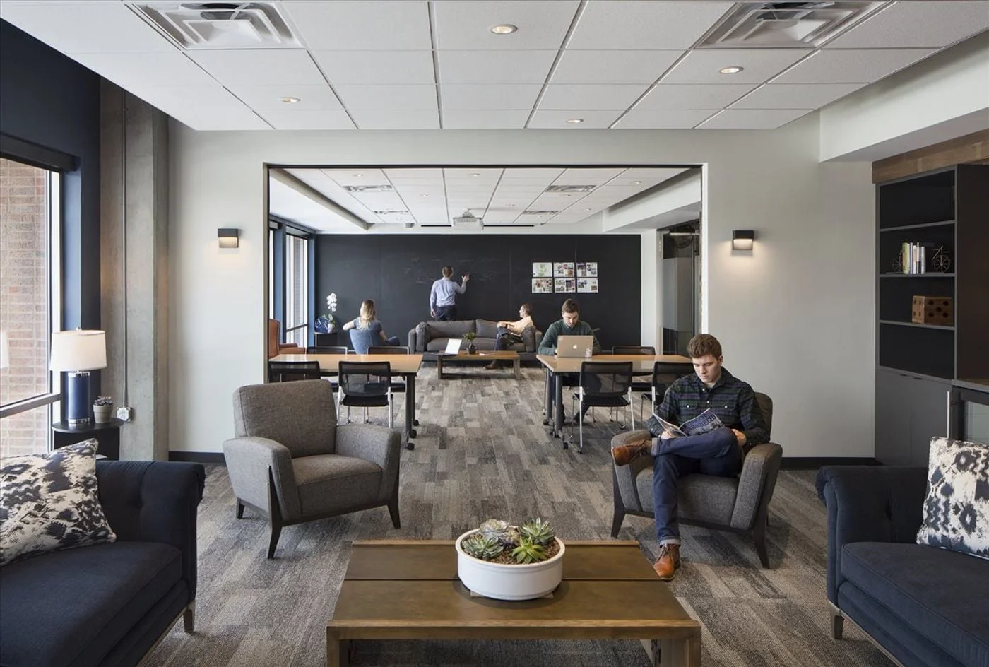 Photo 2 of 6605 Longshore St, Dublin, OH 43017