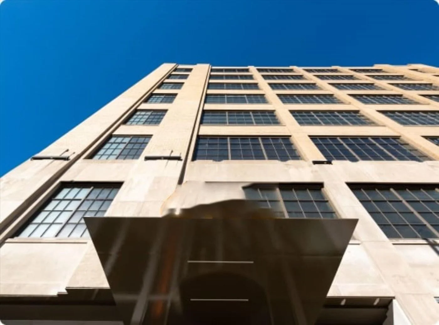 Photo 2 of 620 N La Salle Dr, Chicago, IL 60654