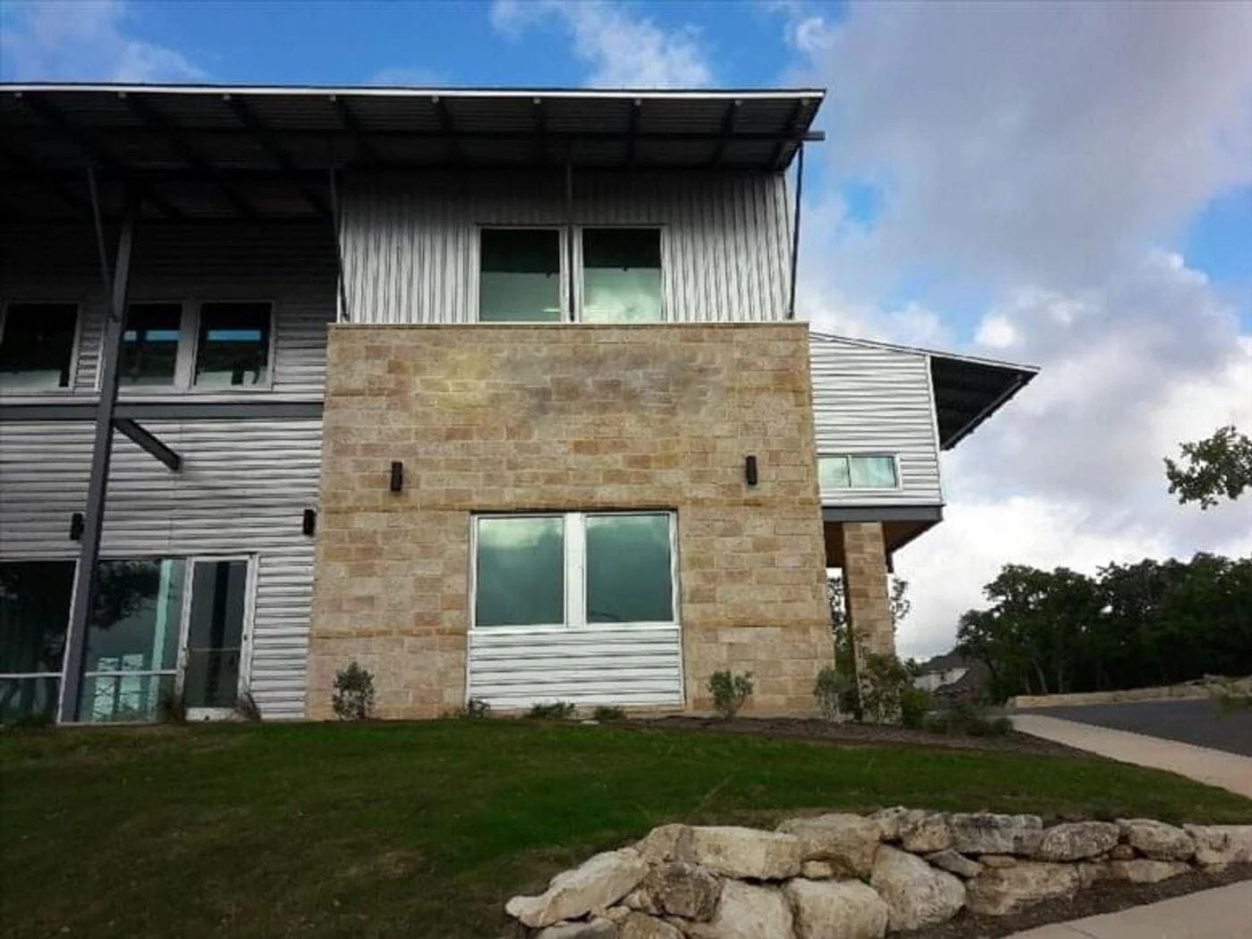 Photo 2 of 18911 Hardy Oak Blvd, San Antonio, TX 78258