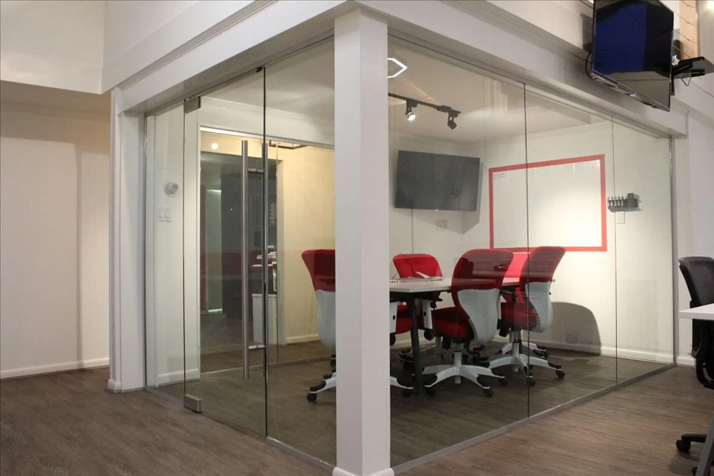 Photo 3 of 640 Frederick Road, Catonsville, MD 21228