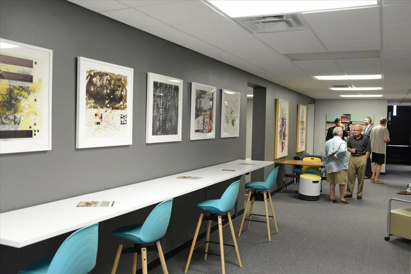 Photo 2 of 3100 Ingersoll Ave, Des Moines, IA 50312