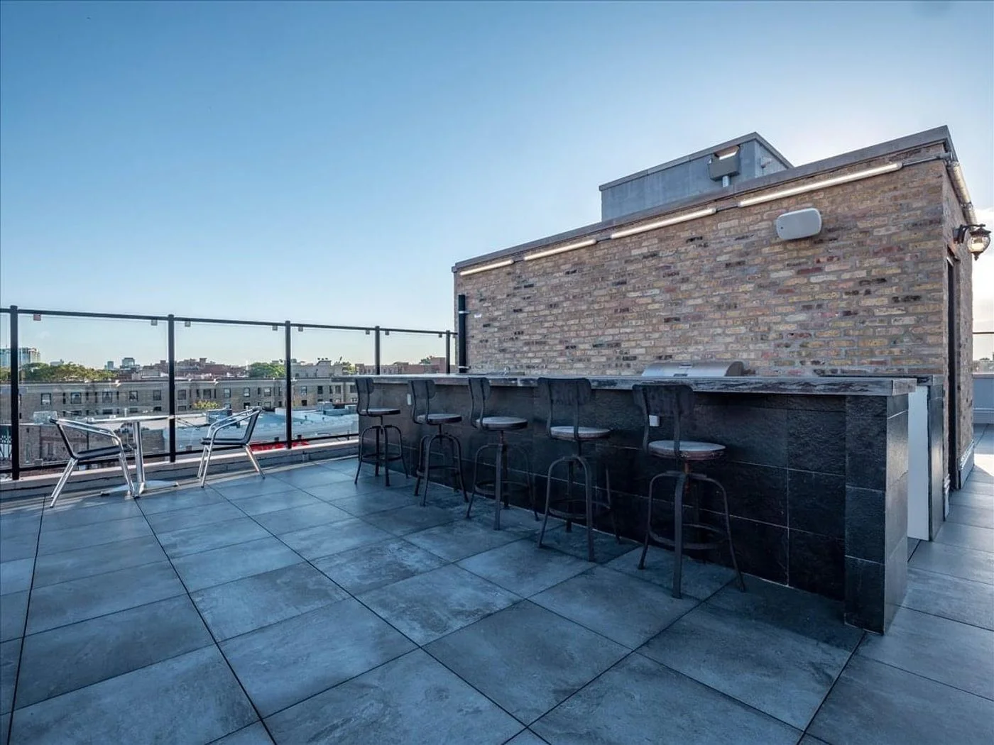 Photo 3 of 3033 N Clark St, Chicago, IL 60657